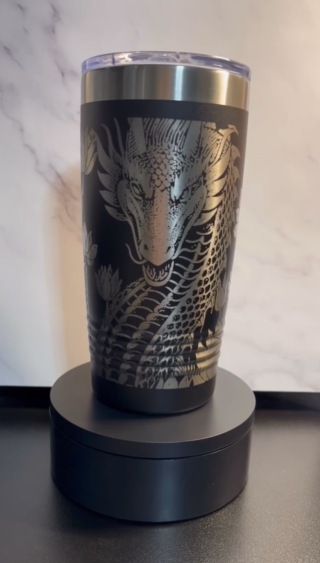 Dragon w/Lotus 20 oz Tumbler